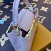 14-LV Capucines  Bag