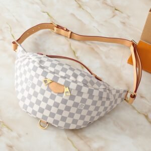 80-Louis Vuitton Bumbag