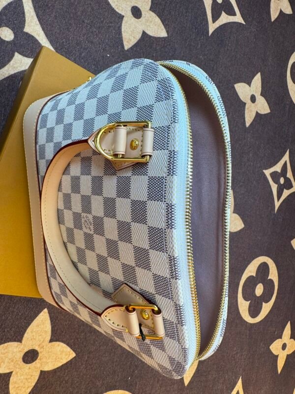 26LV speedy25224a6e5bad64cad422135b5c1a8aef6b 26-LV speedy25