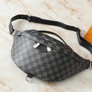 81-Louis Vuitton Bumbag