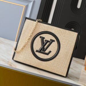 77-Louis Vuitton Circle Logo Chain Bag