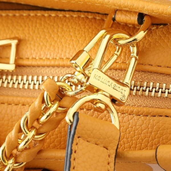 c905130b685cfcf0d630c028a85ee518ebecd681 69-Louis Vuitton OnTheGo East West Tote Bag