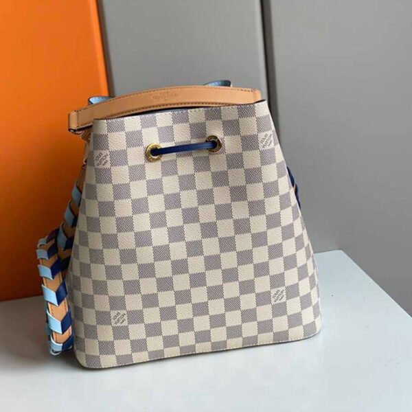 fb2574443a96406c7e14aea49de28690 70-Louis Vuitton NeONOe MM