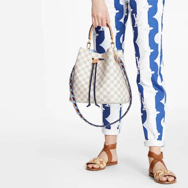 fddd0eff009c14c6becce1a534bd296b 70-Louis Vuitton NeONOe MM