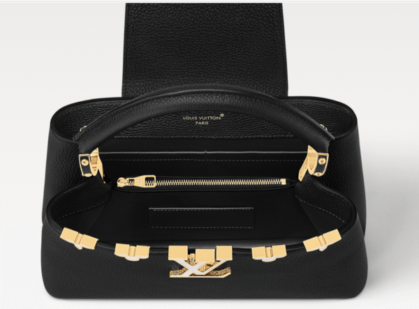m20250620201807 17-LV Capucines MM Bag