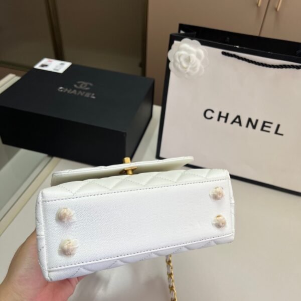 3261dedffeb82df9644fe74341cb6ed6af2c8eb6 106-Chanel kelly Handbag1