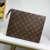 41-LV Toiletry Pouch 26