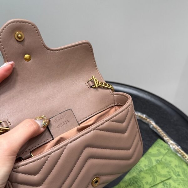 86ef3844bf27e240bb28ab56590a6ab5ddfee0bf 110-Gucci Marmont Super Mini