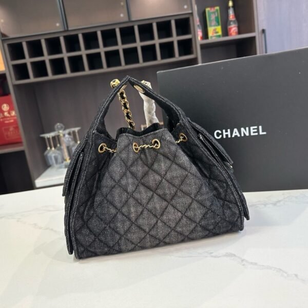 a82e7ca2814191fa20fc5bd747c835096dd338db 101-Chanel Canvas Denim Tote Bag