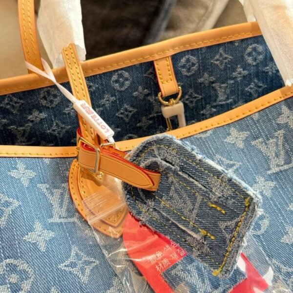 cedd461b83920d52827d41433c08e8f5b91c5e41 89-LV Demin Neverfull MM