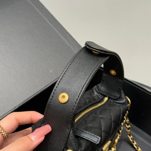 f10d43df1ecb494cf5bd26590837b18fdb5dc56c 100-Chanel 25s Mini Hula-Hoop Bag