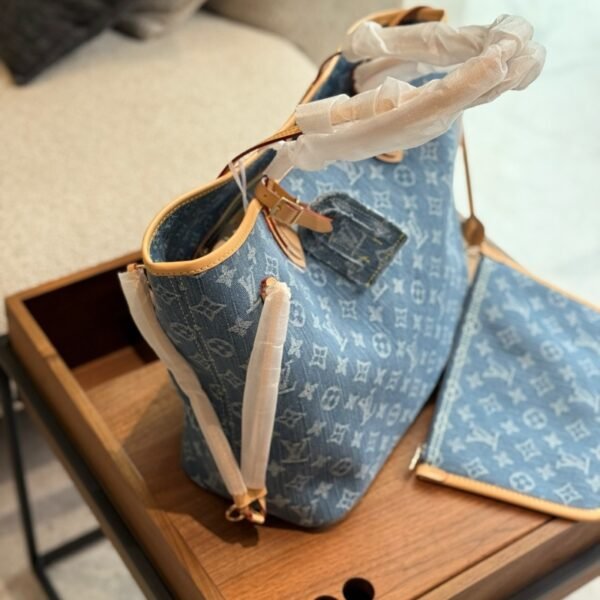 f3896e37bd69fdf023ec7b1b193ac3e4215a2f0c 89-LV Demin Neverfull MM